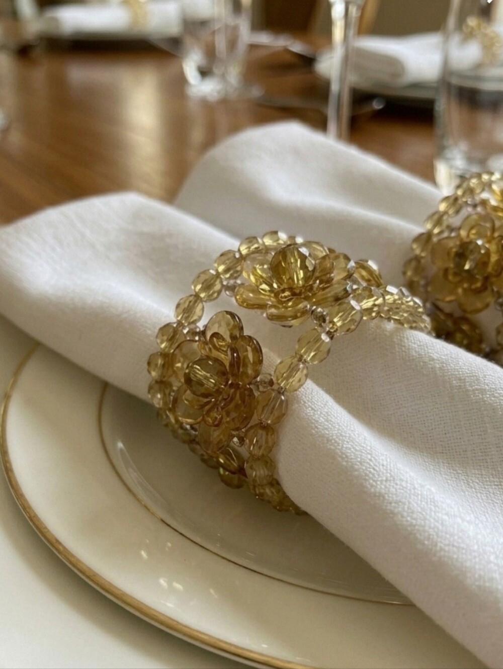 Pier One NAPKIN RINGS 2pc Acrylic Yellow Plastic Beaded Dining Table Decor